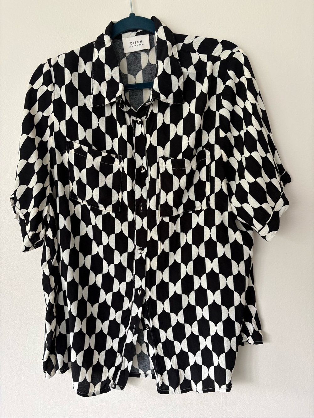 DISSH Black White Geometric Button Down Top Size 8 Oversized